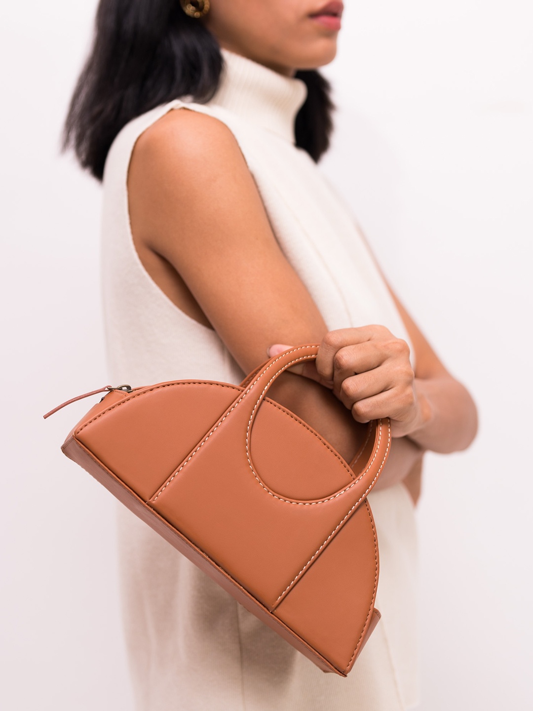 

Tann Trim The Ooo Bag, Tan
