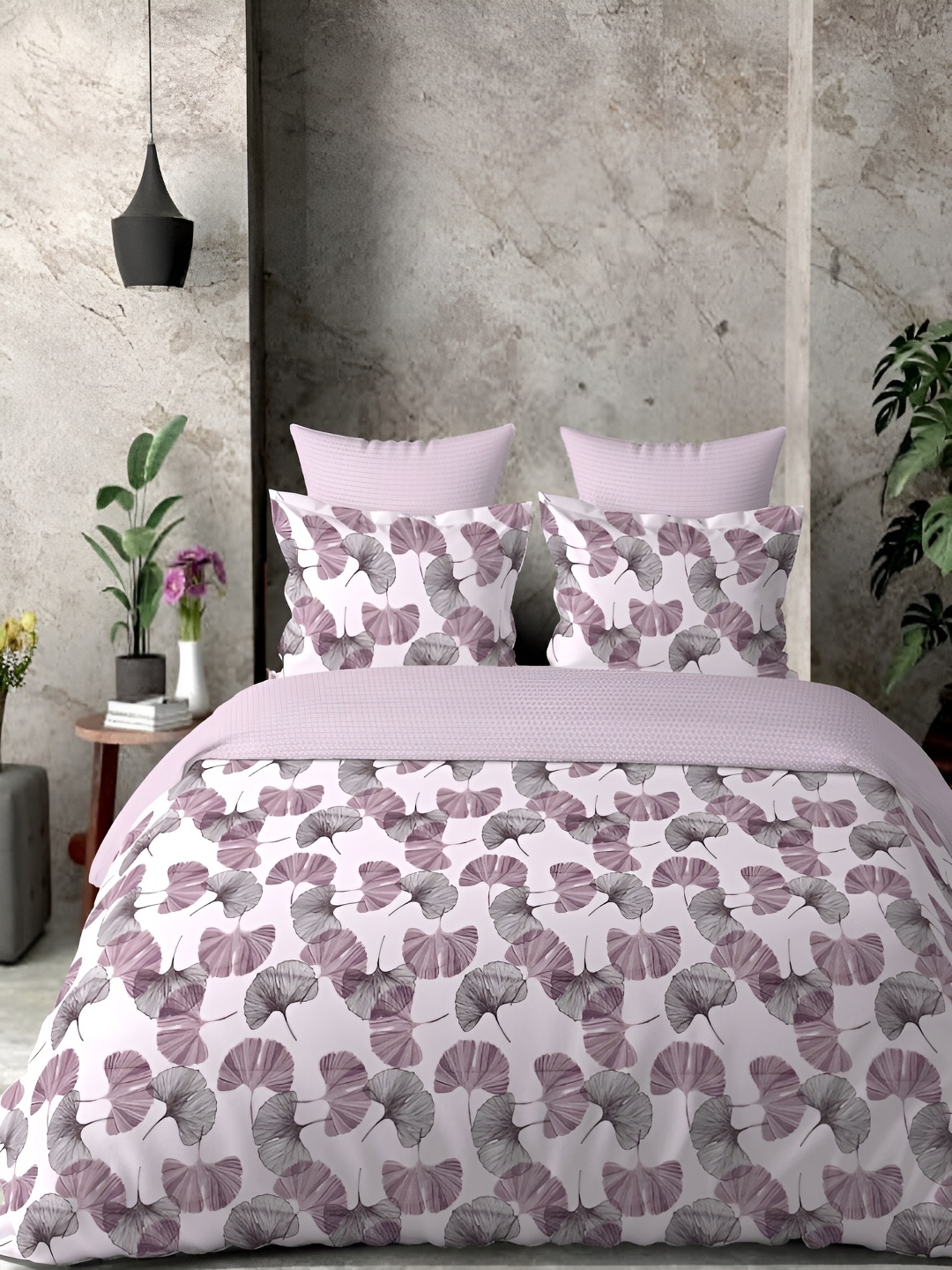 

borato Pink & Grey Floral Cotton 300 TC King Bedsheet with 2 Pillow Covers