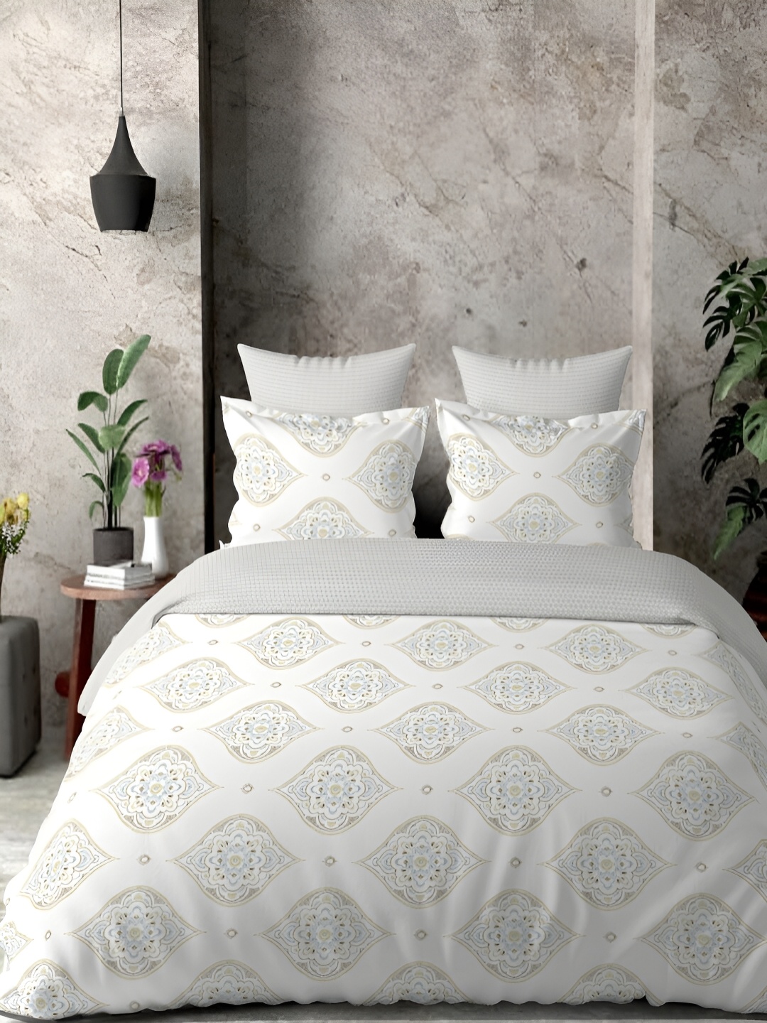 

borato Grey & White Ethnic Motifs 300 TC Cotton King Bedsheet with 2 Pillow Covers