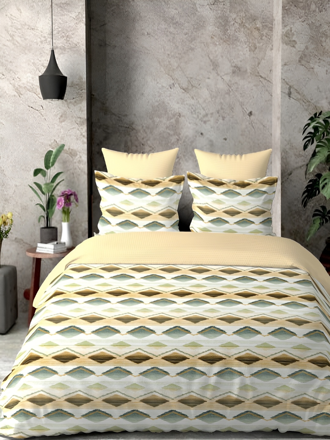 

borato Yellow & Green Geometric Cotton 300 TC King Bedsheet with 2 Pillow Covers