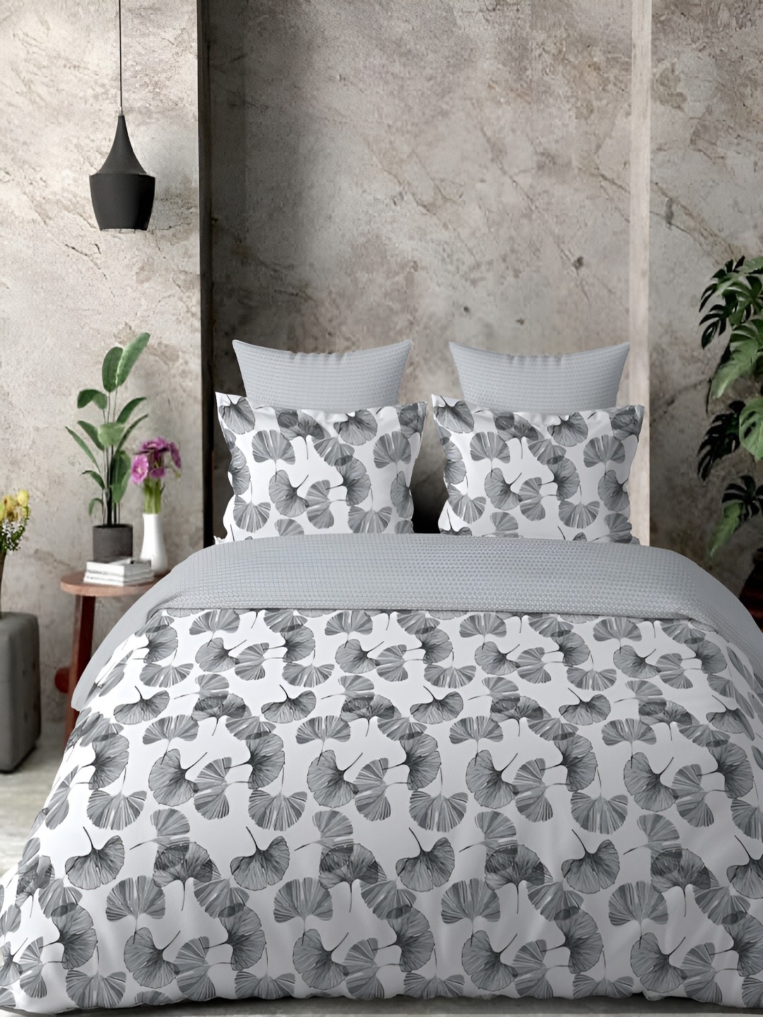 

borato Grey Floral 300 TC King Cotton Bedsheet with 2 Pillow Covers