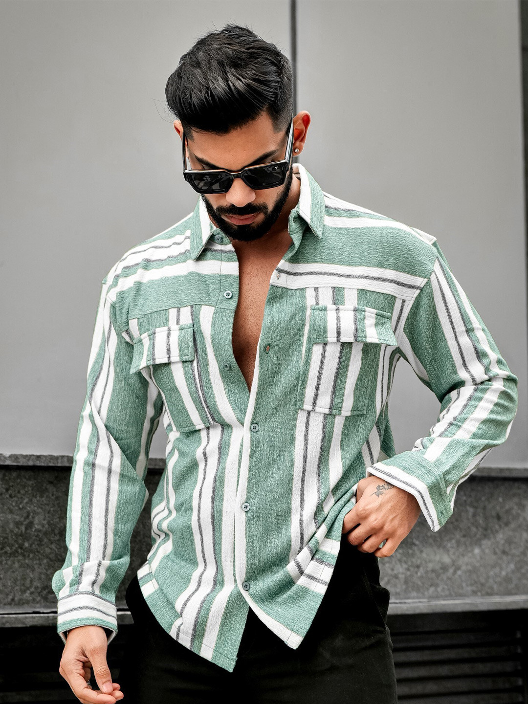 

Maniac Classic Fit Vertical Striped Knitted Weave Casual Shirt, Green