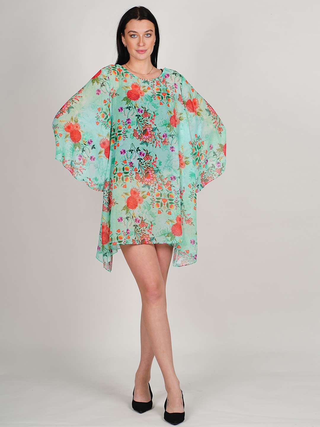 

Rajoria Instyle Floral Printed Extended Sleeves Georgette Kaftan Dress, Green