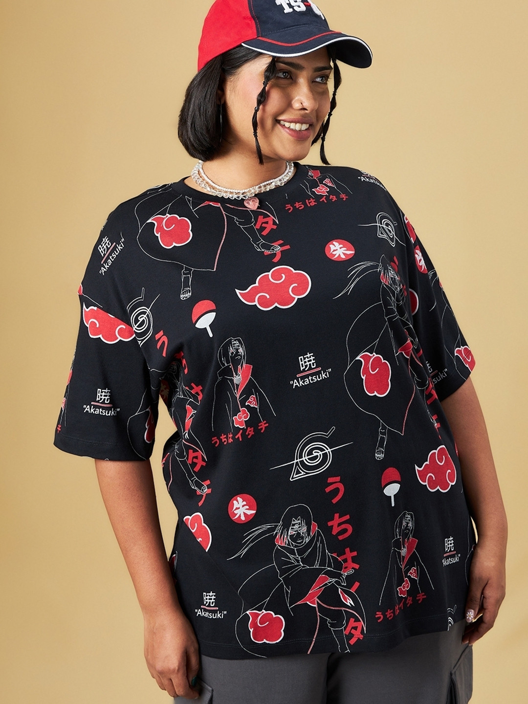 

Bewakoof Plus Naruto Graphic Printed Drop-Shoulder Sleeves Oversized Cotton T-shirt, Black