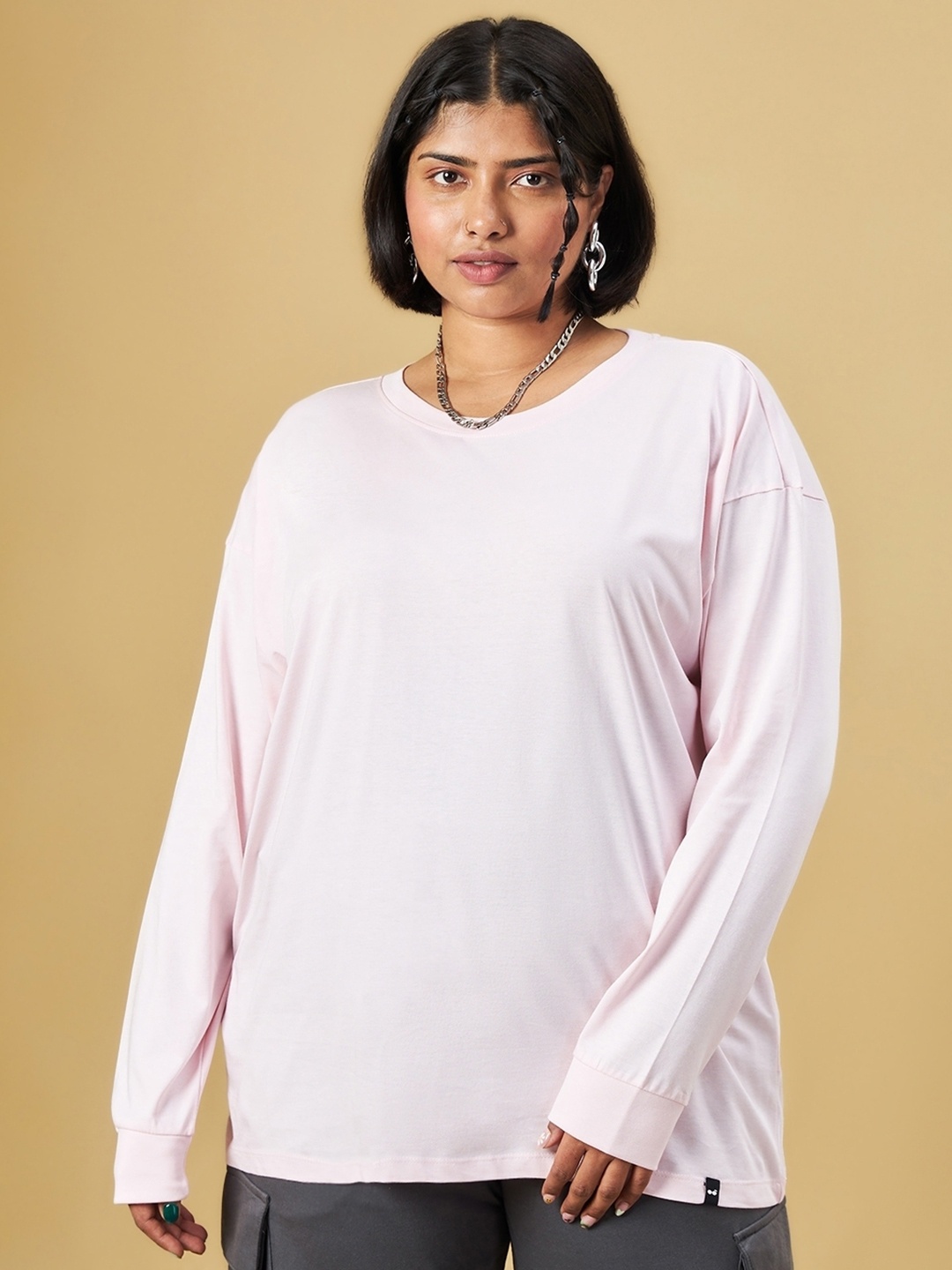 

Bewakoof Plus Round Neck Long Sleeves Cotton Oversized T-shirt, Pink