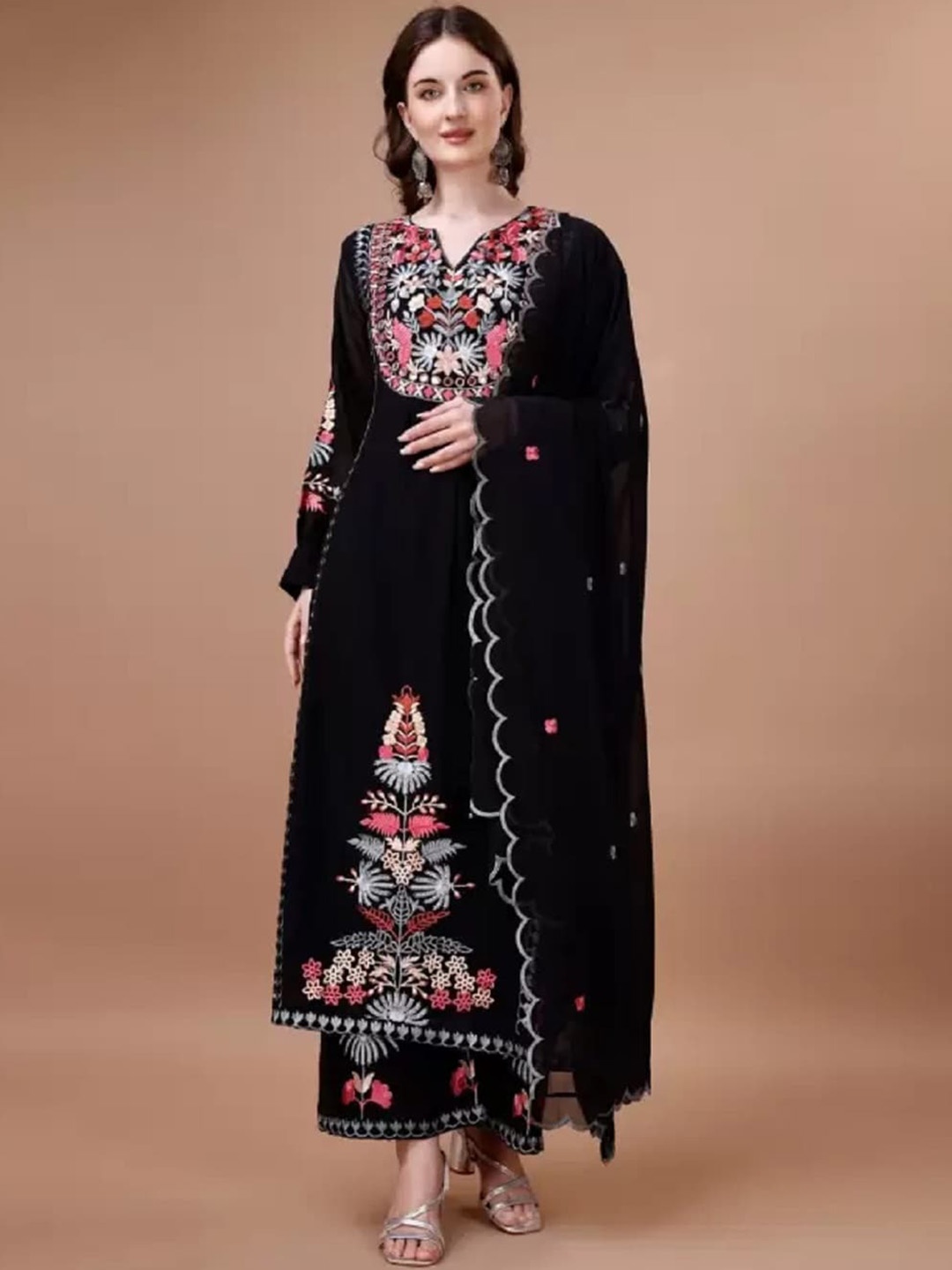 

BAESD Ethnic Motifs Embroidered Straight Kurta with Trousers & Dupatta, Black