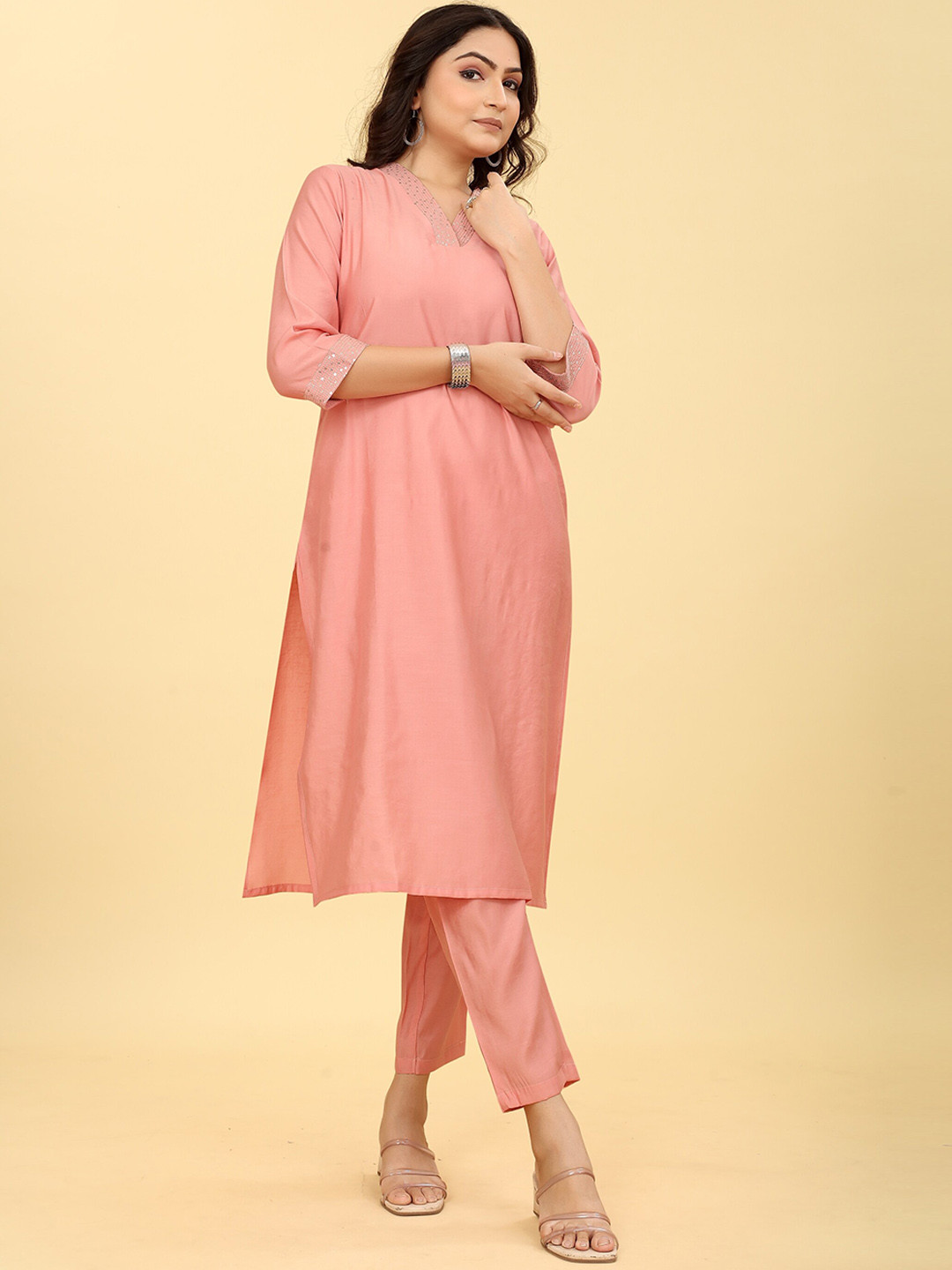 

Odd By Poshaak Yoke Design Straight Sequinned Kurta With Trouser, Pink