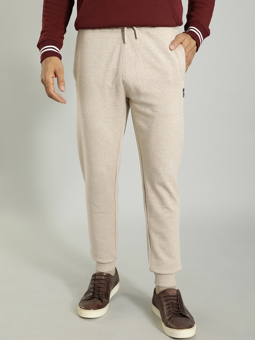 

Indian Terrain Men Mid-Rise Jogger, Beige