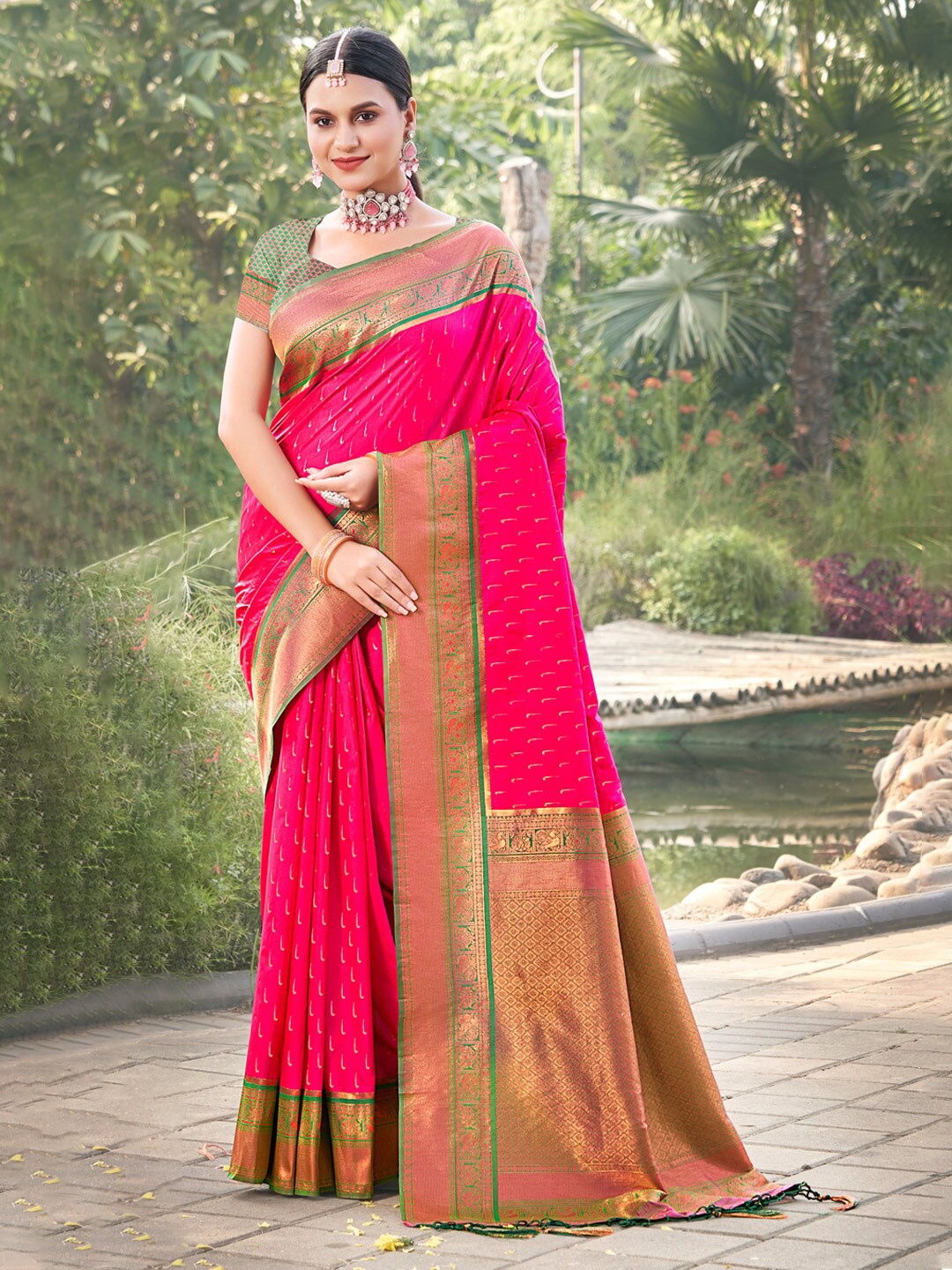 

Mitera Magenta & Green Ethnic Motifs Woven Design Zari Banarasi Saree