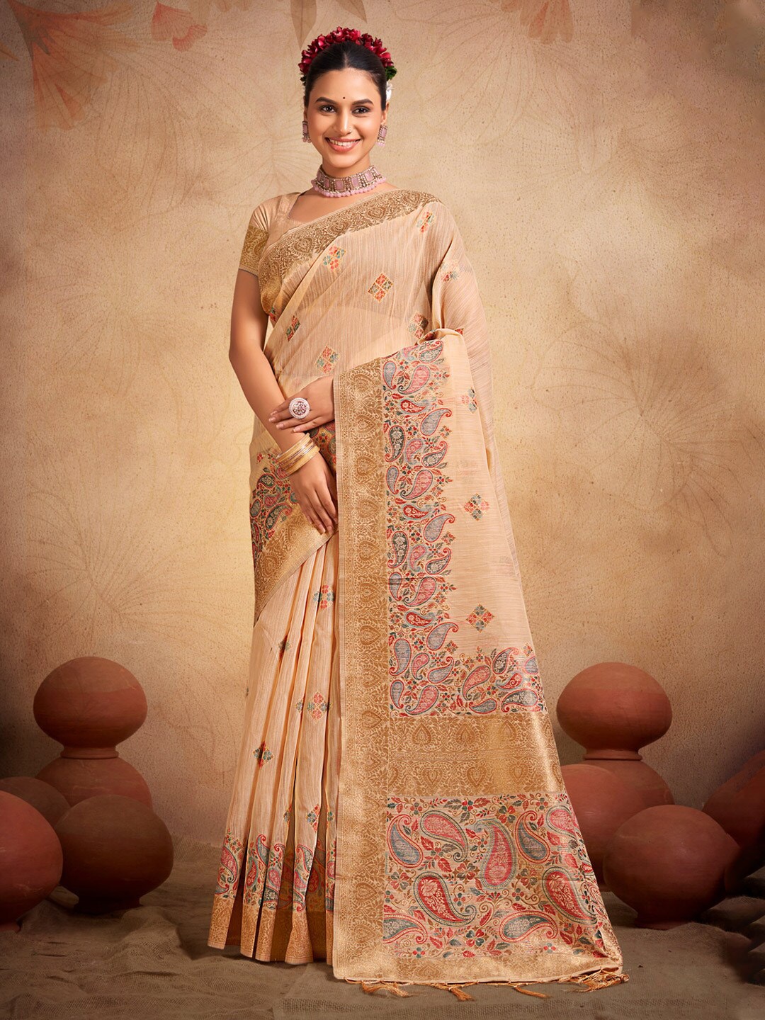 

Mitera Ethnic Motifs Woven Design Zari Saree, Peach
