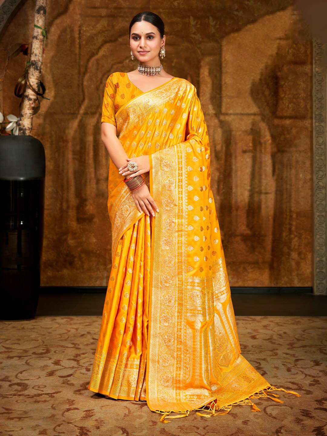 

Mitera Ethnic Motifs Woven Design Zari Banarasi Saree, Yellow