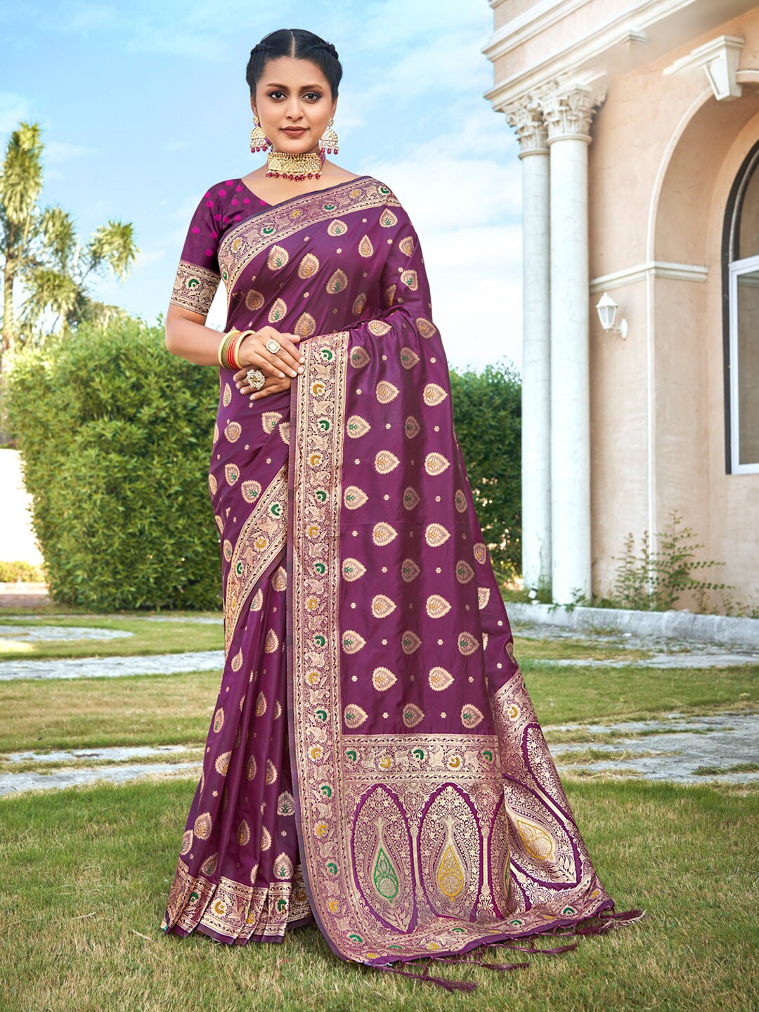 

Mitera Purple Ethnic Motifs Woven Design Zari Banarasi Saree