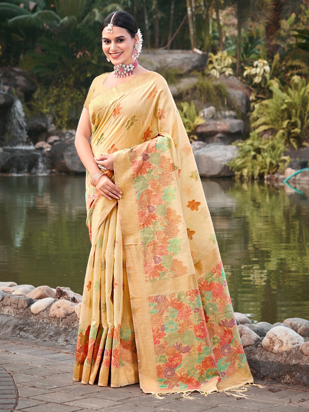

Mitera Ethnic Motifs Woven Design Zari Saree, Yellow