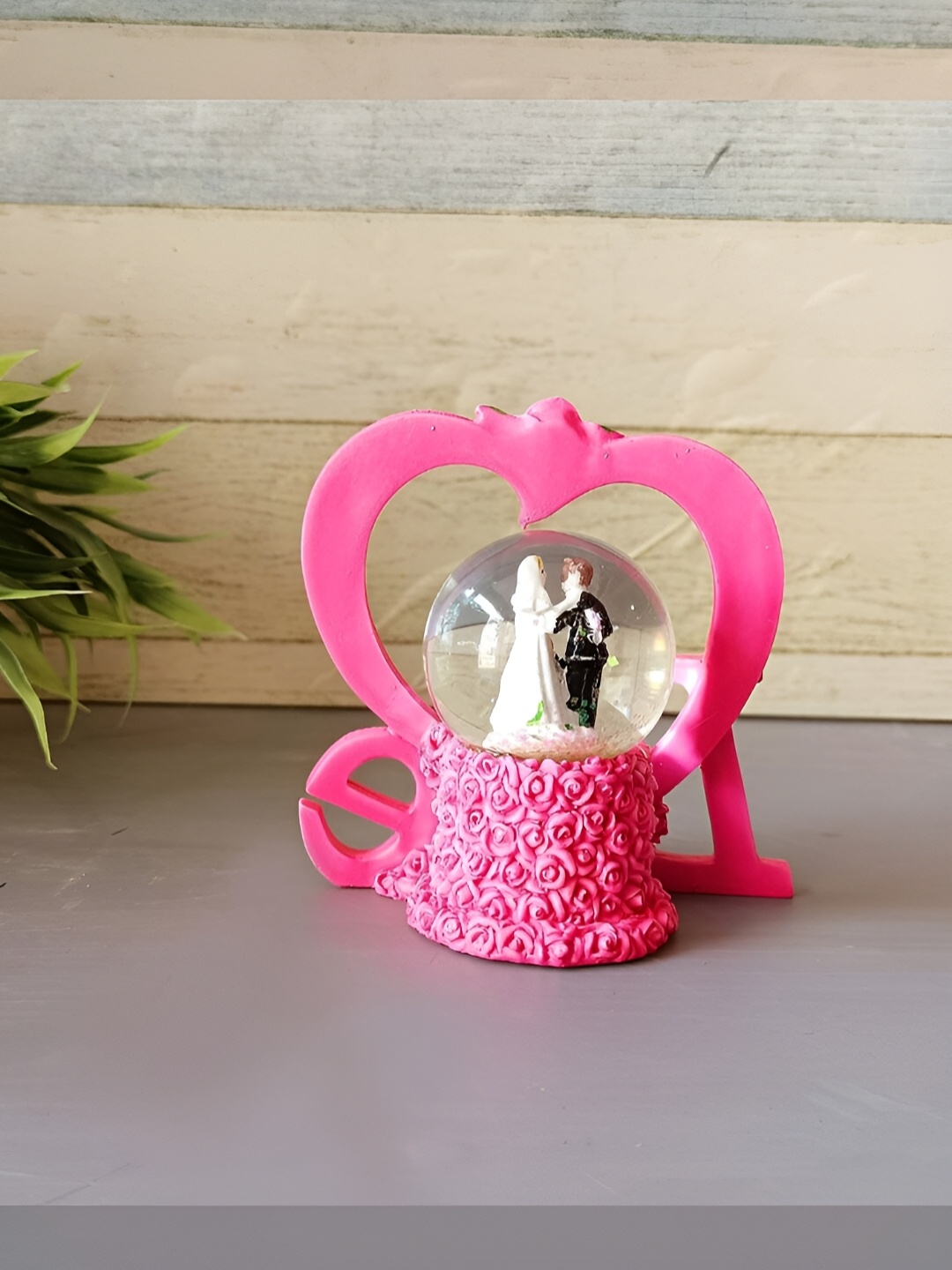 

CraftVatika Pink Valentine Love Couple Gift Miniature Figurine Showpiece