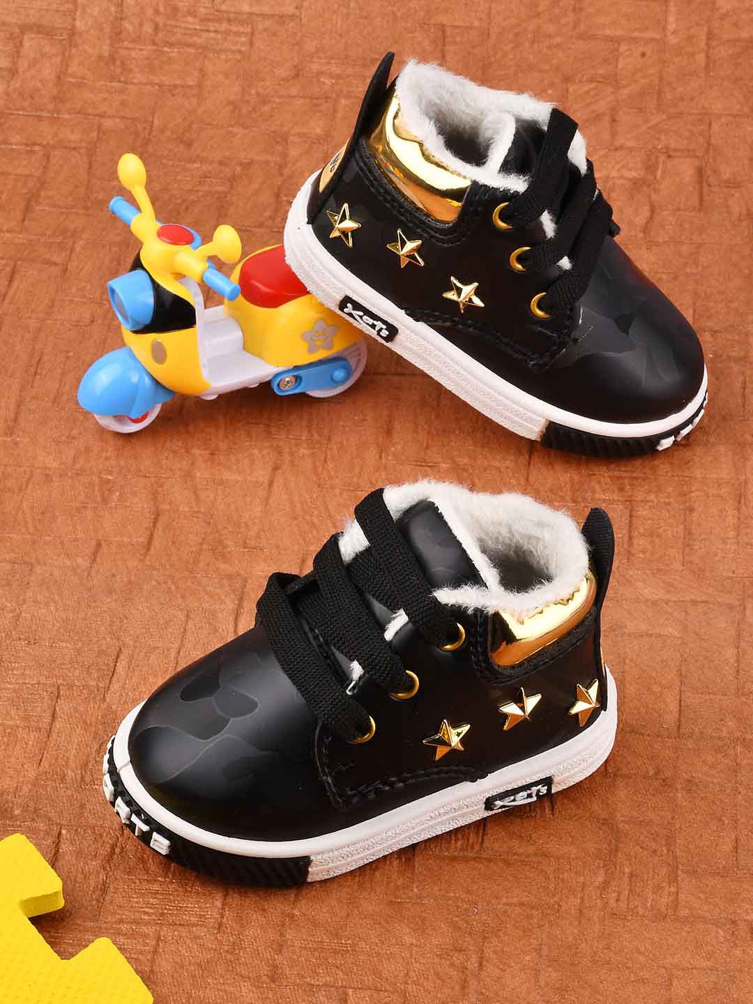 

KATS Kids Embellished Lightweight Sneakers, Black