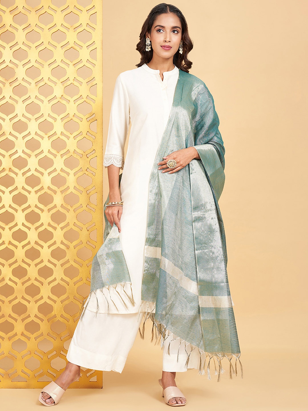 

RANGMANCH BY PANTALOONS Tasselled Border Dupatta, Blue