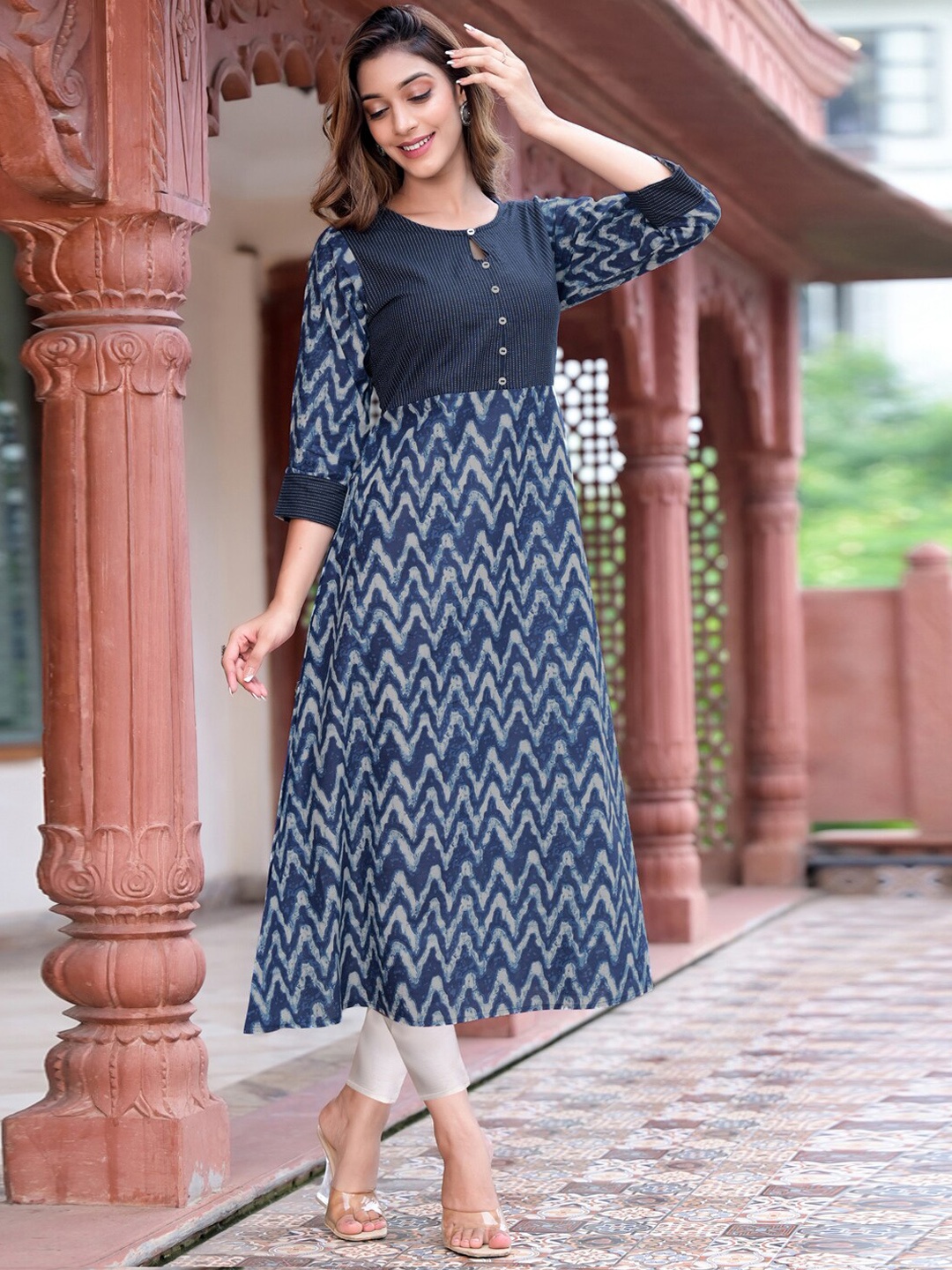 

KALINI Geometric Printed Pure Cotton Kurta, Blue