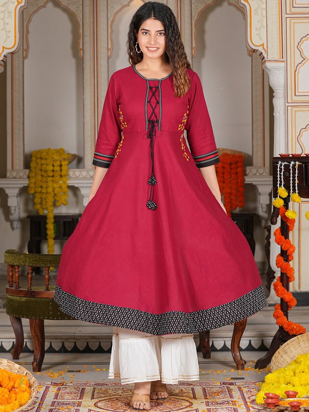 

KALINI Round Neck Cotton Anarkali Kurta, Maroon