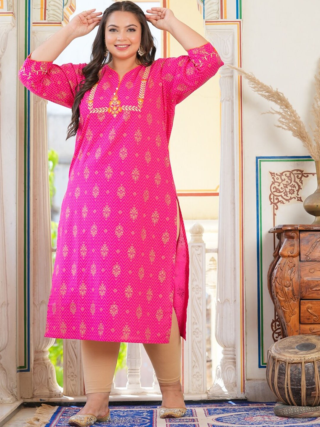 

KALINI Plus Size Ethnic Motifs Printed Kurta, Pink