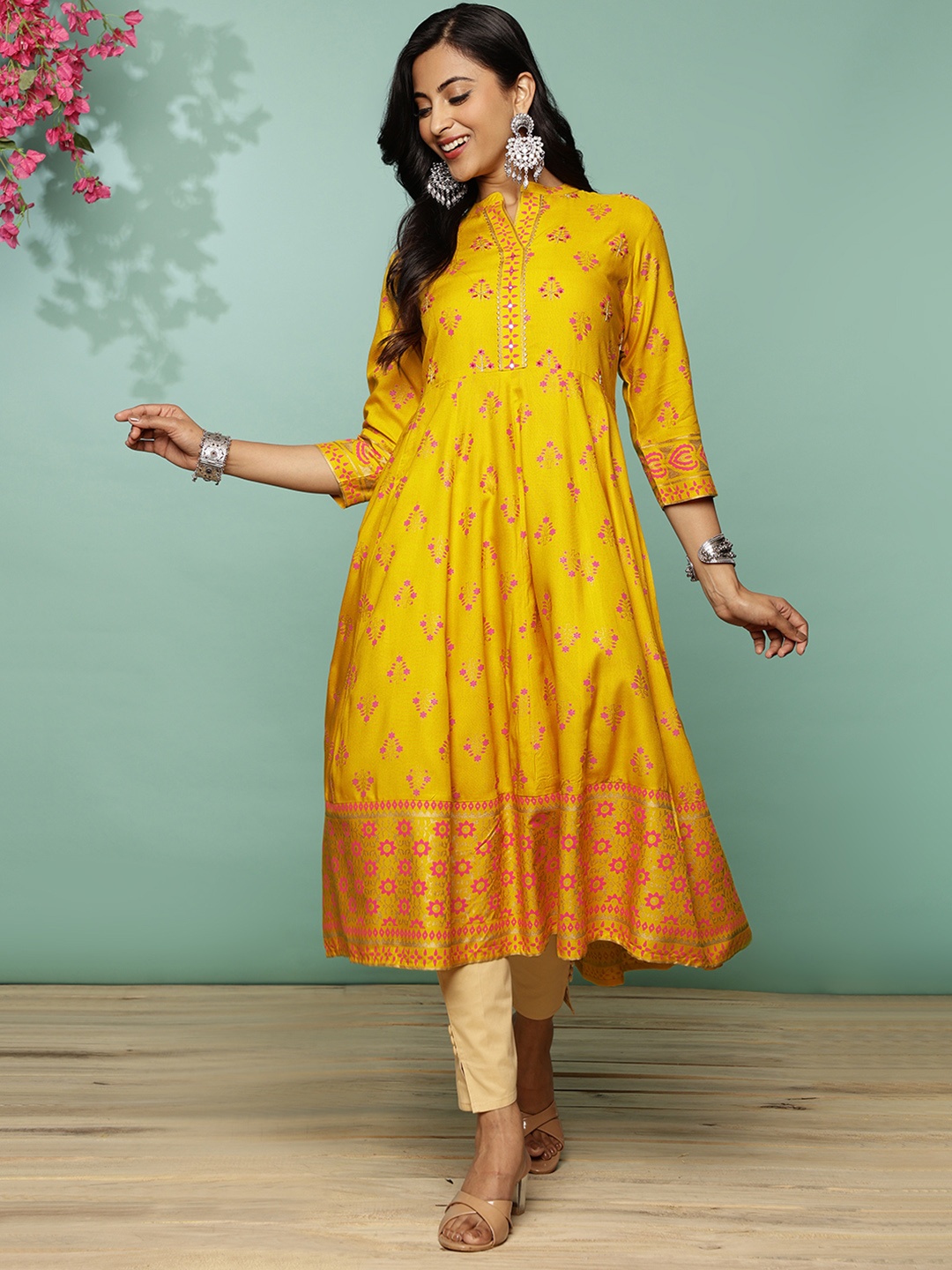 

Rangita Floral Printed & Embroidered Anarkali Kurta, Yellow