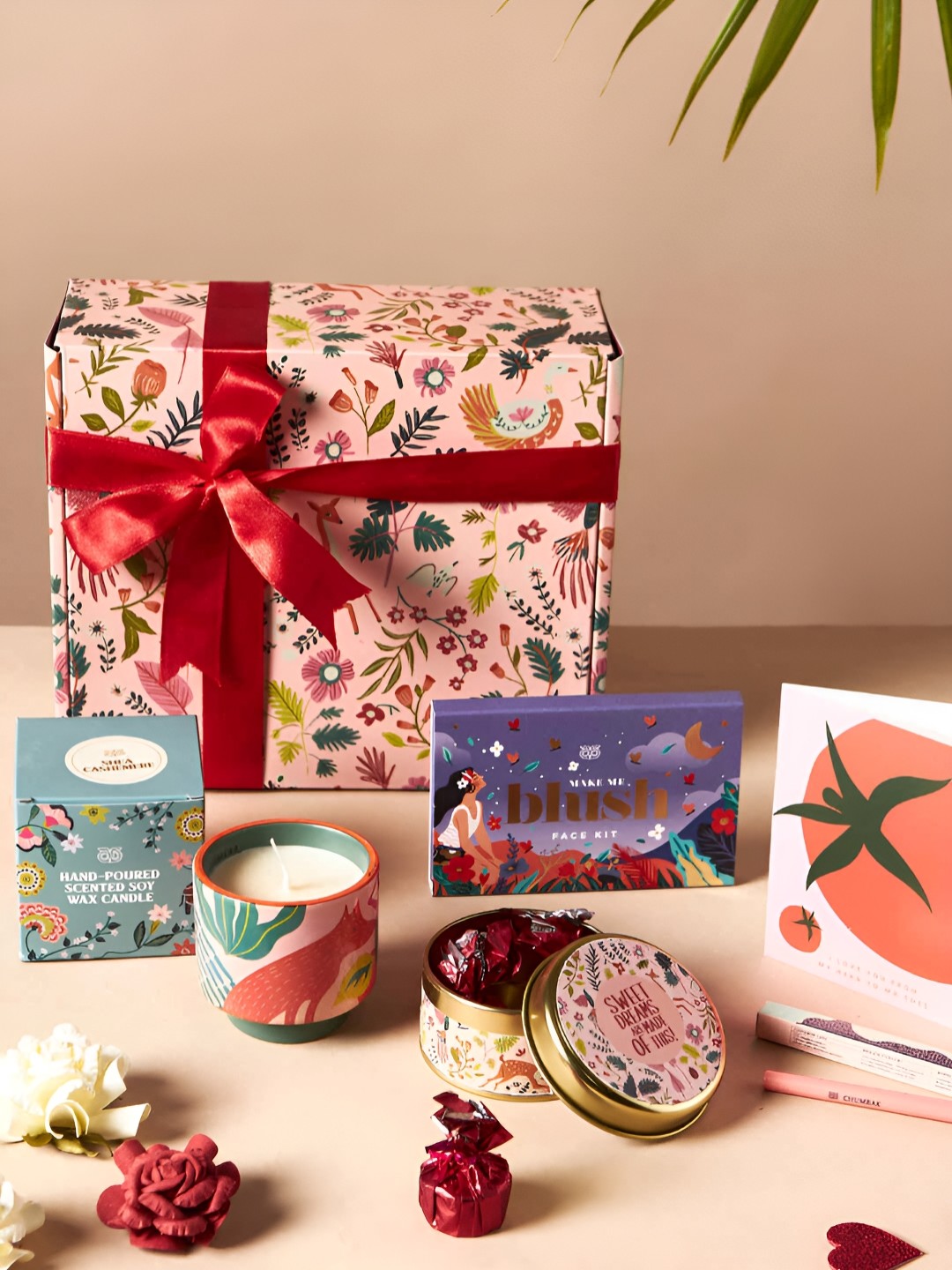 

Chumbak Set of 5 Unwind Favorites Beauty Gift Set - 1200 gms, Multi