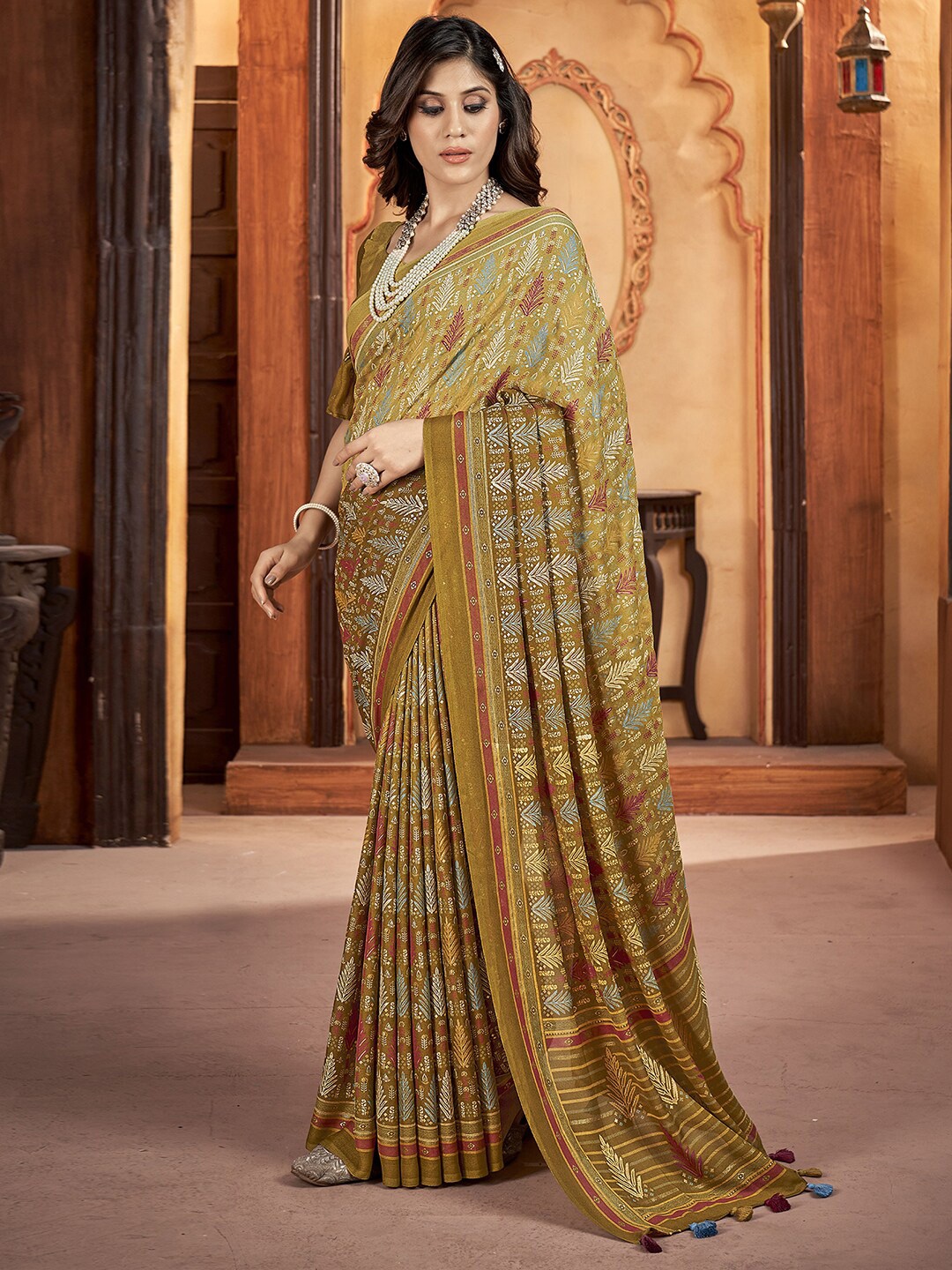 

Satrani Mustard Bagh Printed Zari Banarasi Saree