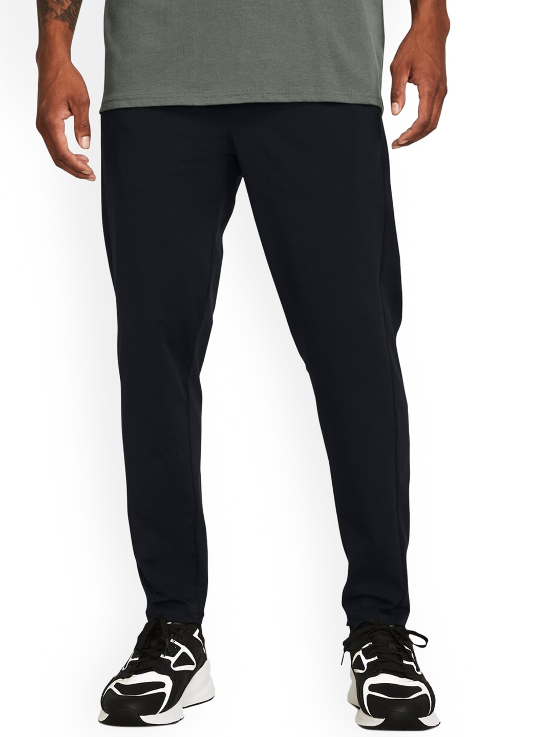 

UNDER ARMOUR Men M Mid-Rise Regular Fit Meridian Tapered Track Pants, Black