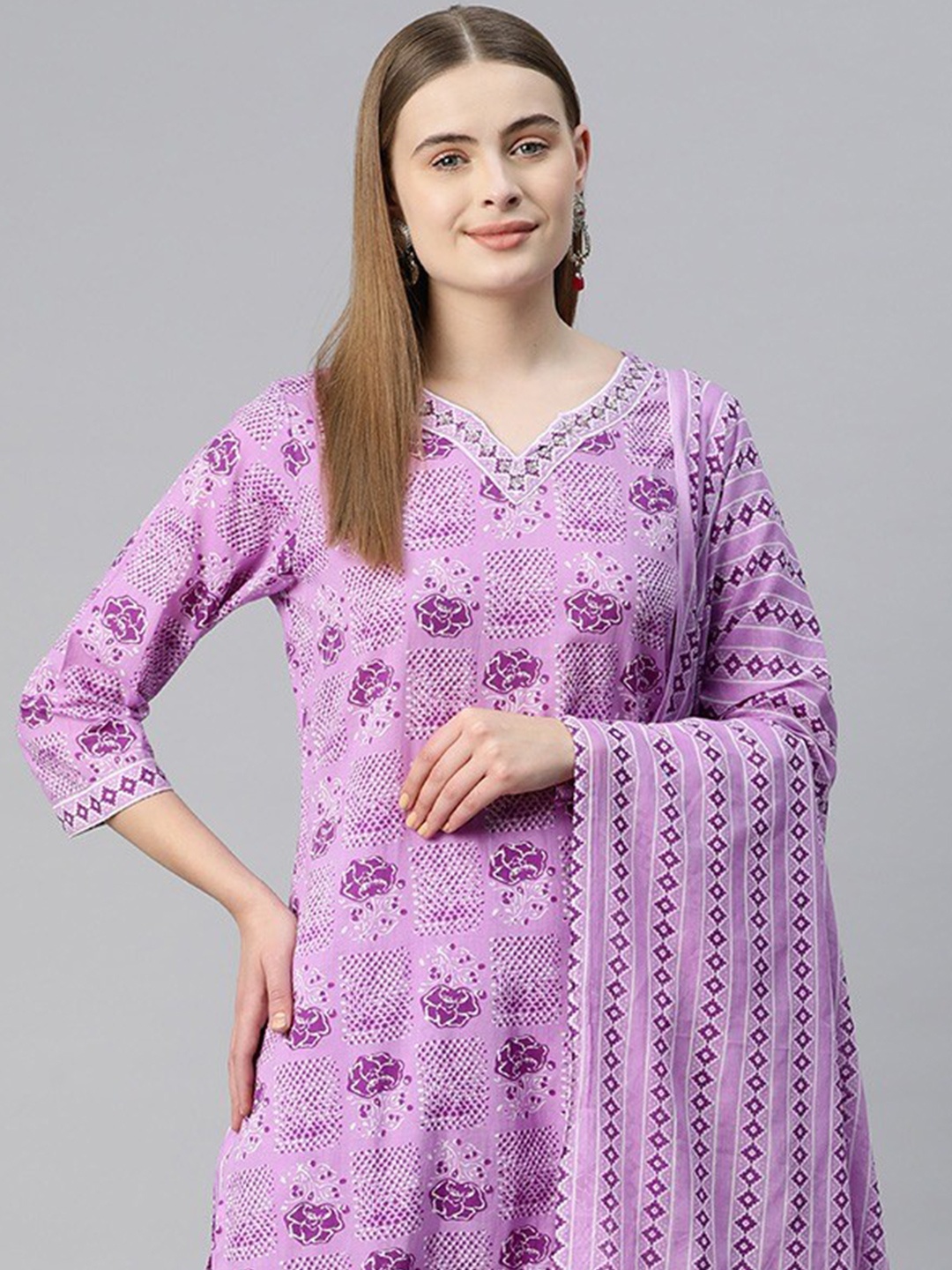 

Readiprint Women Printed Sequinned Pure Cotton Kurta with Trousers & With Dupatta, Violet