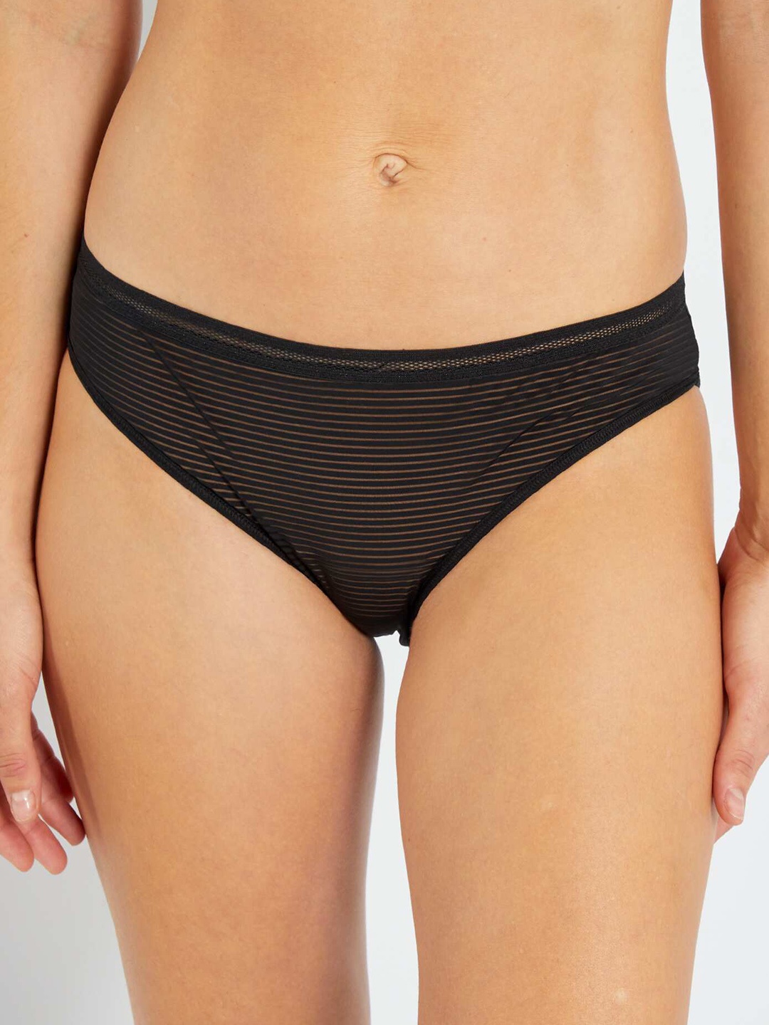 

KIABI Pure Cotton Mid-Rise Basic Briefs, Black