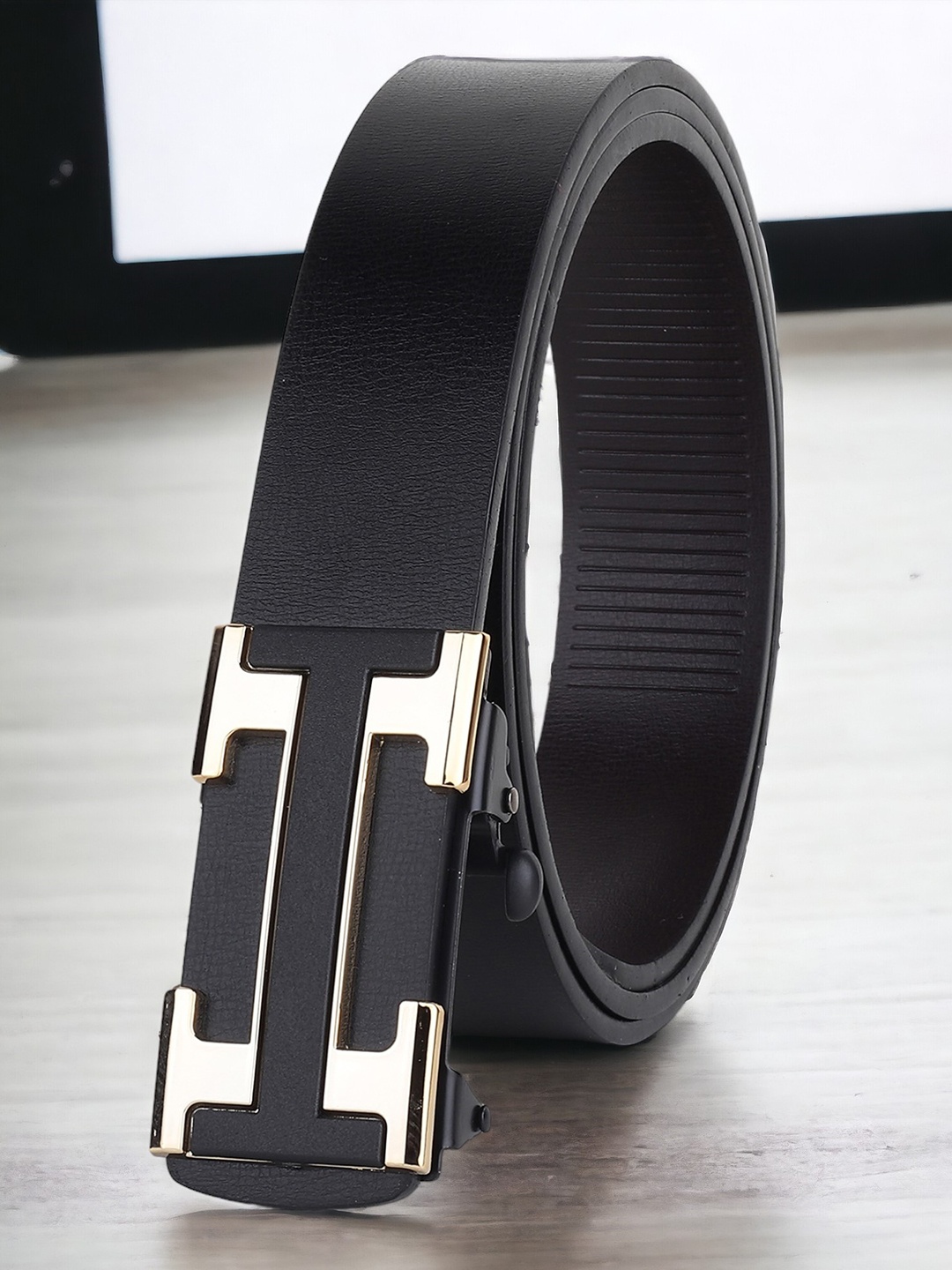 

ZORO Men Textured Vegan Leather Formal Belt, Black
