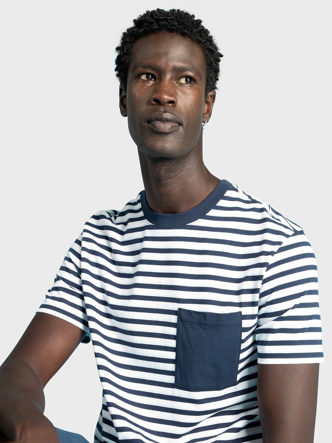 

KIABI Striped Round Neck Short Sleeves Pockets Cotton Regular T-shirt, Blue