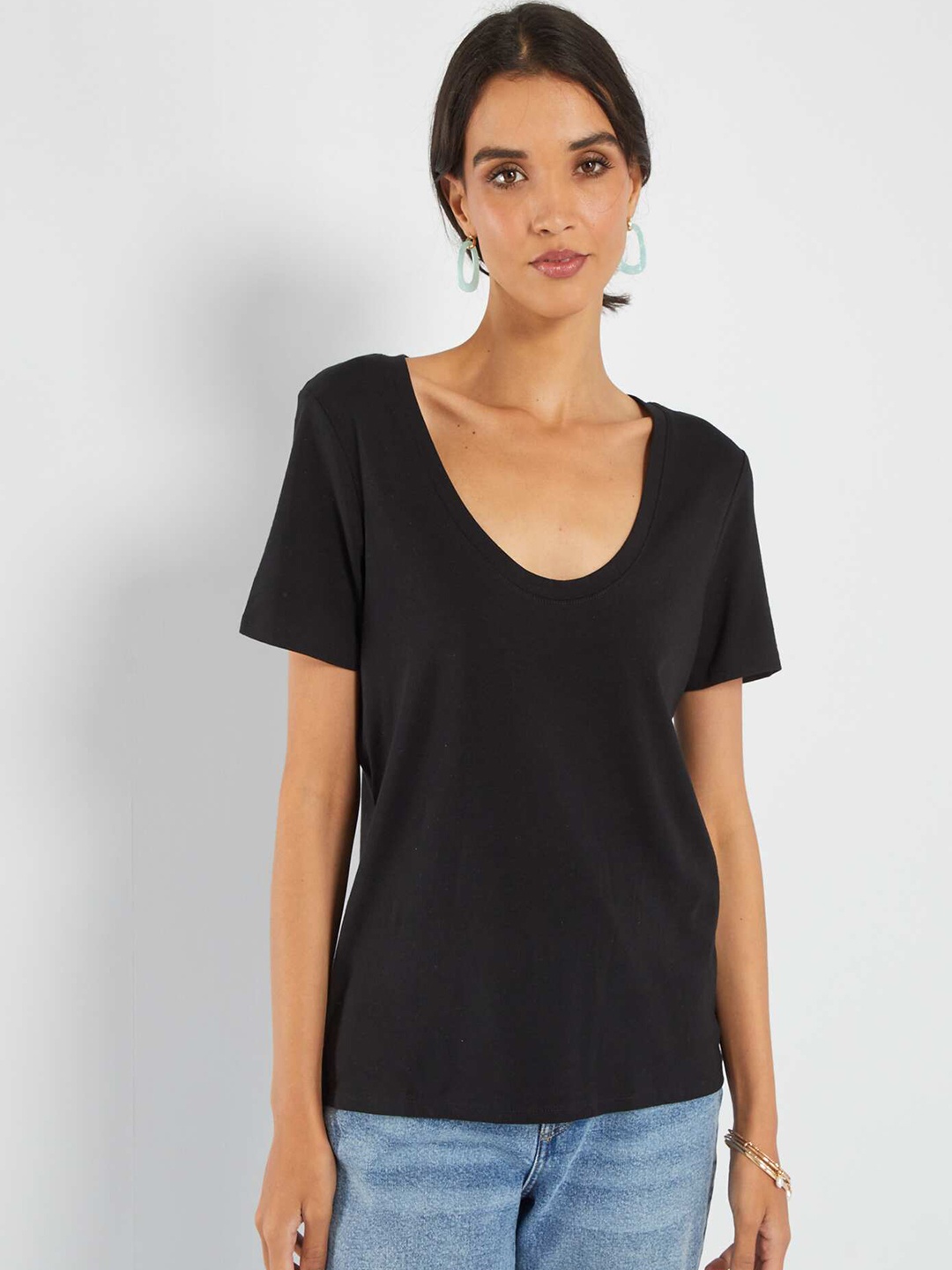 

KIABI Scoop Neck Short Sleeves Cotton T-shirt, Black