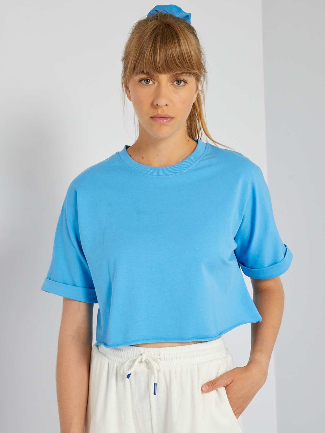 

KIABI Typography Printed Crop T-shirt, Blue