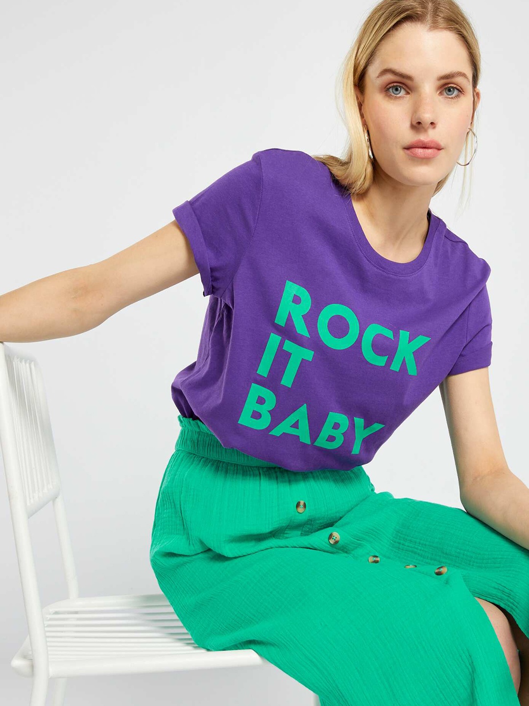 

KIABI Typography Printed Cotton T-shirt, Purple