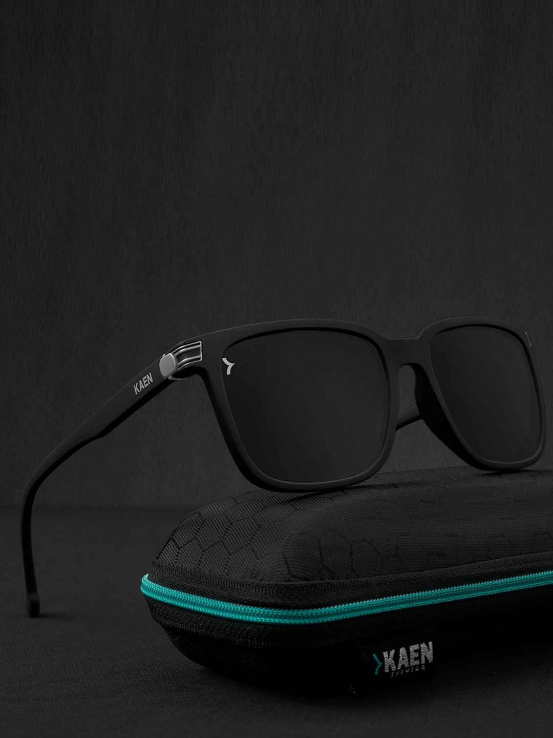 

Eyewearlabs Unisex Rectangle Sunglasses with Polarised Lens ELKASKoby, Black