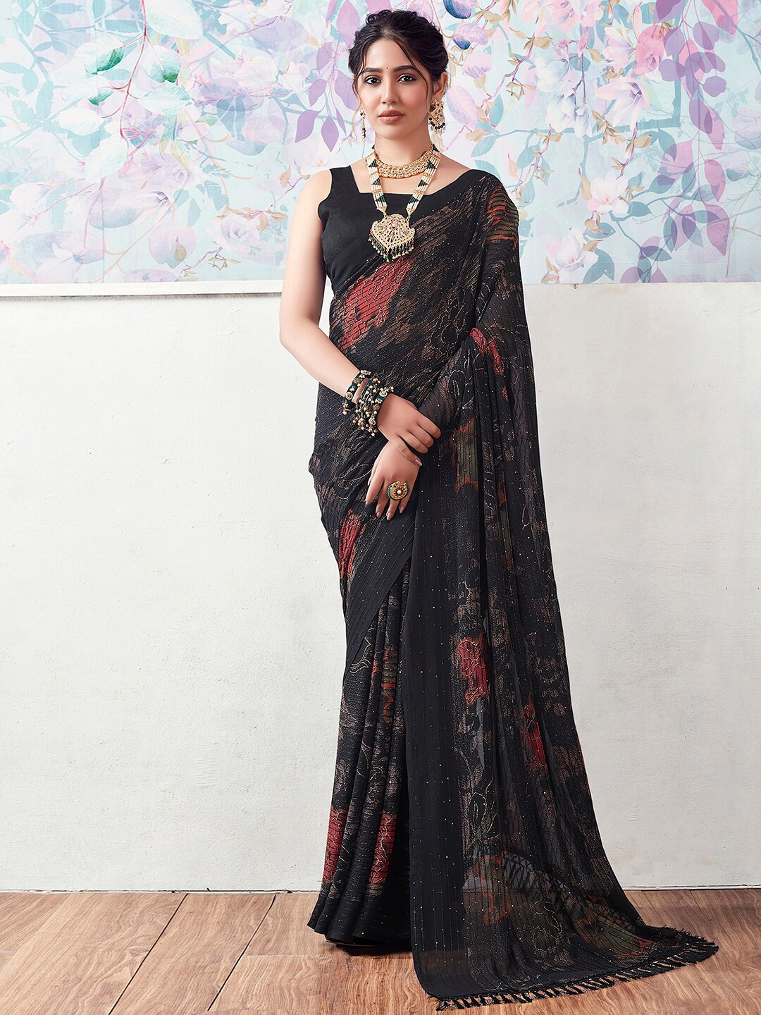 

Mitera Floral Embellished Sequinned Banarasi Saree, Black