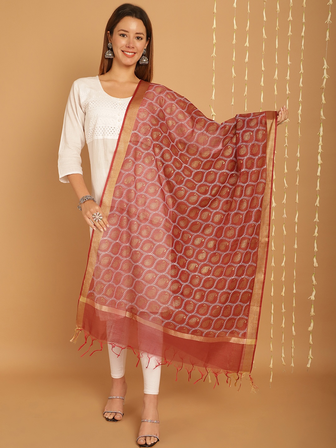 

SOUNDARYA Paisley Printed Banarasi Silk Dupatta, Maroon