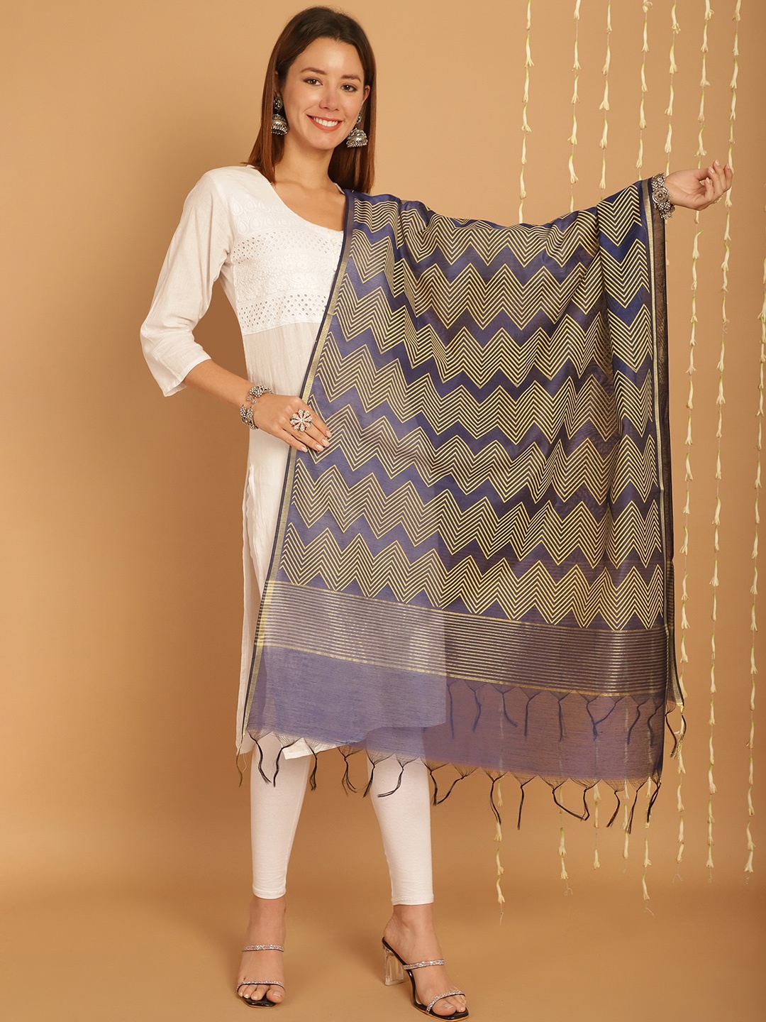 

SOUNDARYA Geometric Printed Banarasi Silk Dupatta, Navy blue