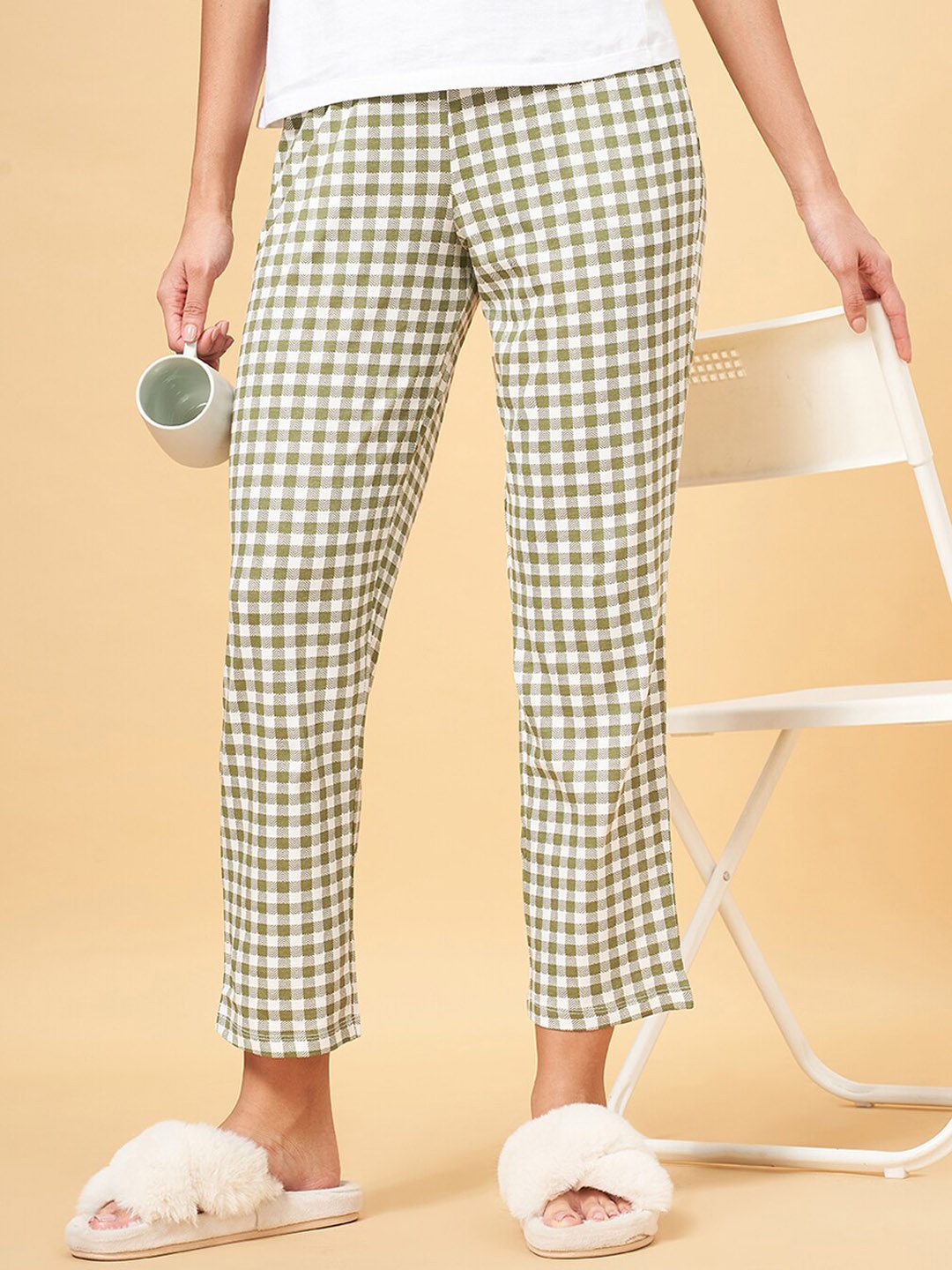 

Dreamz by Pantaloons Women Checked Pure Cotton Lounge Pants, White
