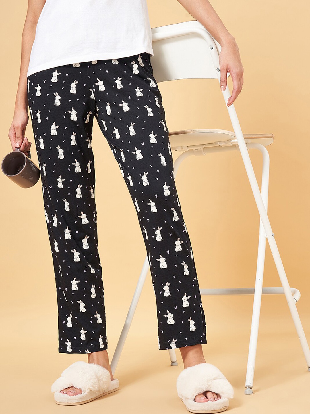 

Dreamz by Pantaloons Conversational Printed Pure Cotton Lounge Pant, Black
