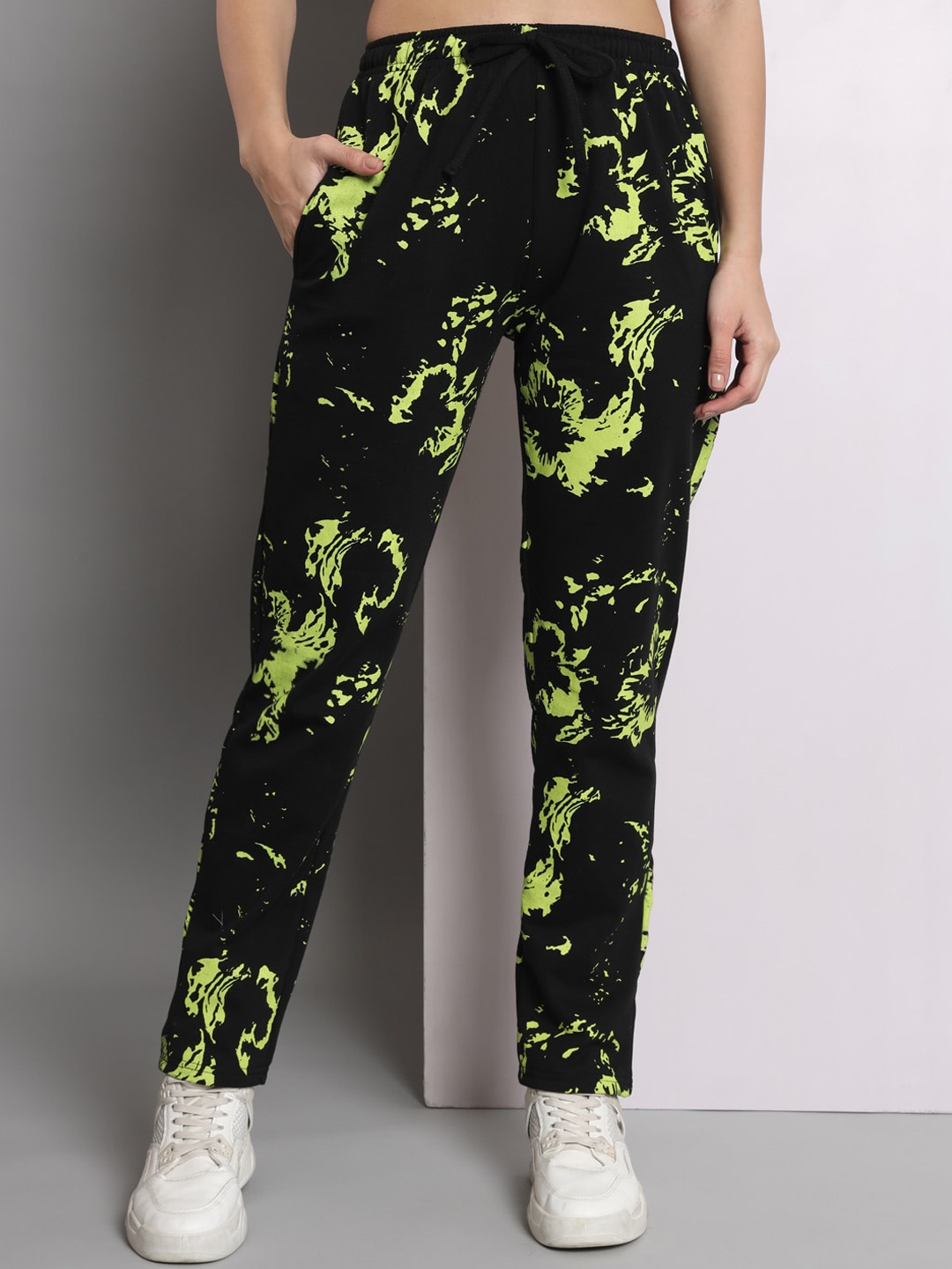 

Q-rious Women Abstract Printed High-Rise Cotton Regular Trousers, Black
