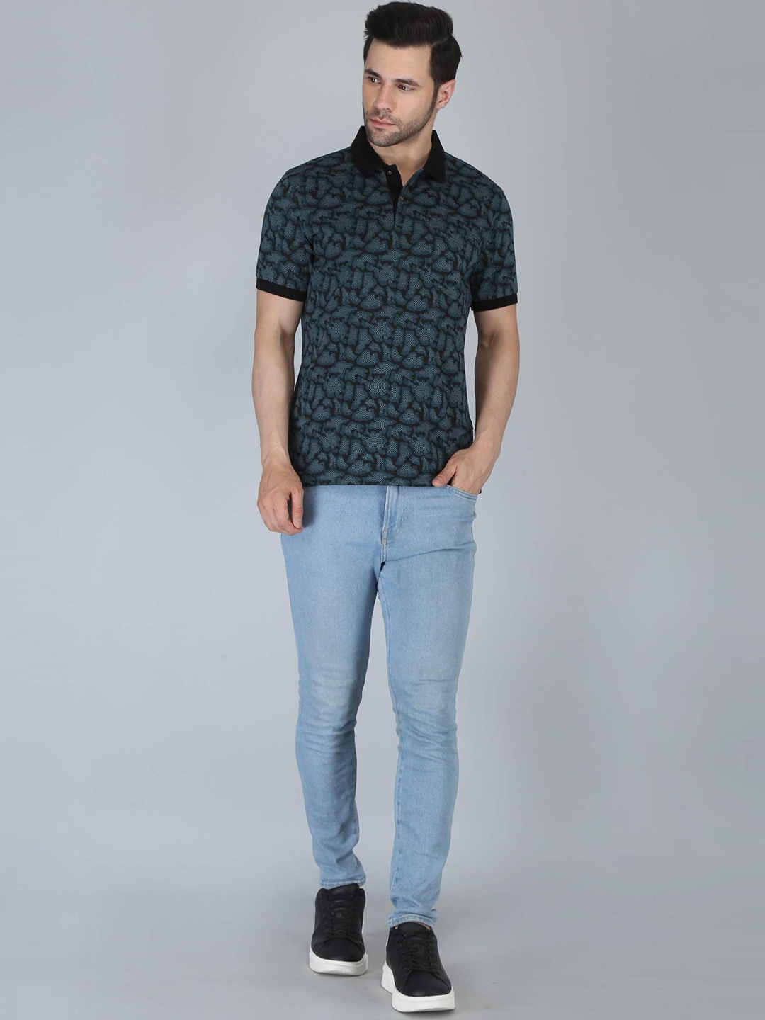 

CELSIUS Abstract Printed Polo Collar T-shirt, Green