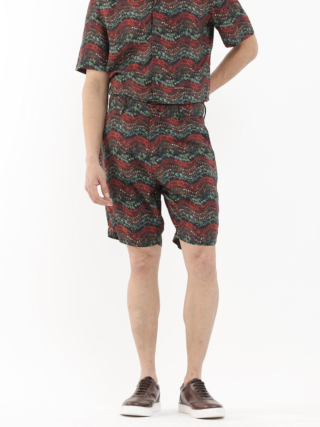 

RARE RABBIT Men Frakin Knee Length Floral Printed Mid-Rise Shorts, Brown
