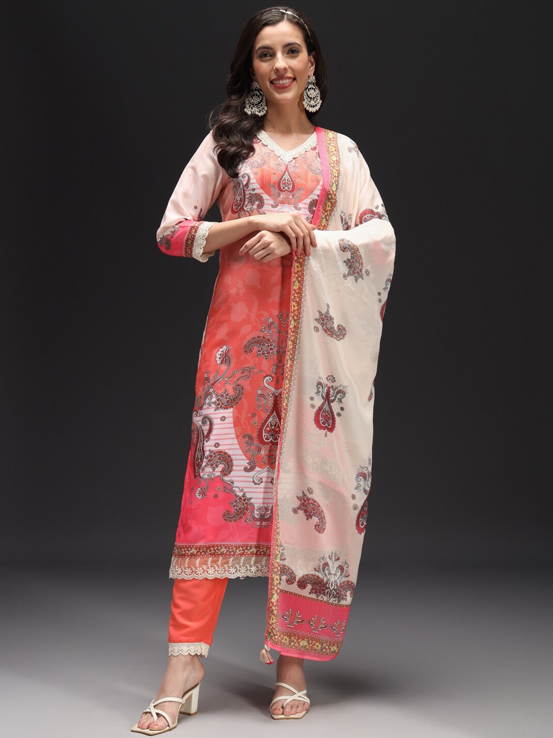 

HEEPOSH Printed Regular Thread Work Silk Crepe Kurta with Trousers & With Dupatta, Peach