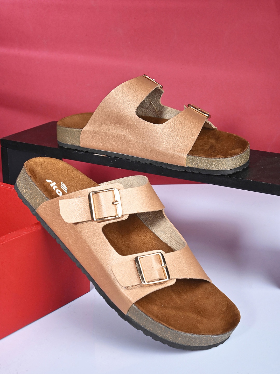 

SKORA Open Toe Flats with Buckles, Pink