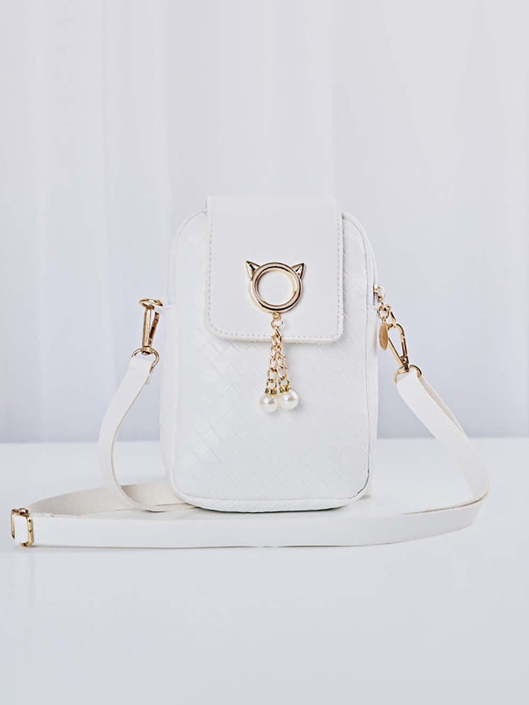 

SYGA Textured Leather Structured Sling Bag, White