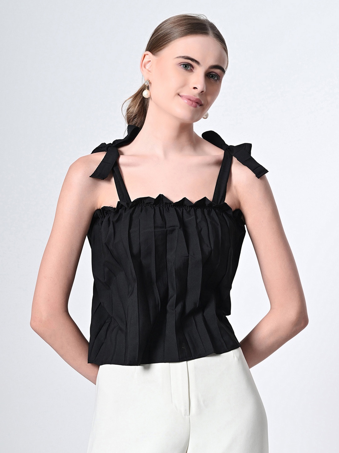 

mrutbaa Shoulder Straps Gathered Detailed A-Line Crop Top, Black