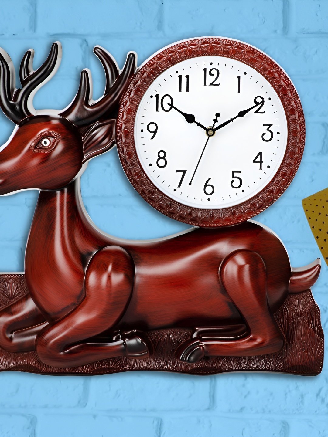 

Attractionz Brown & White Textured Round Shaped Contemporary Wall Clock