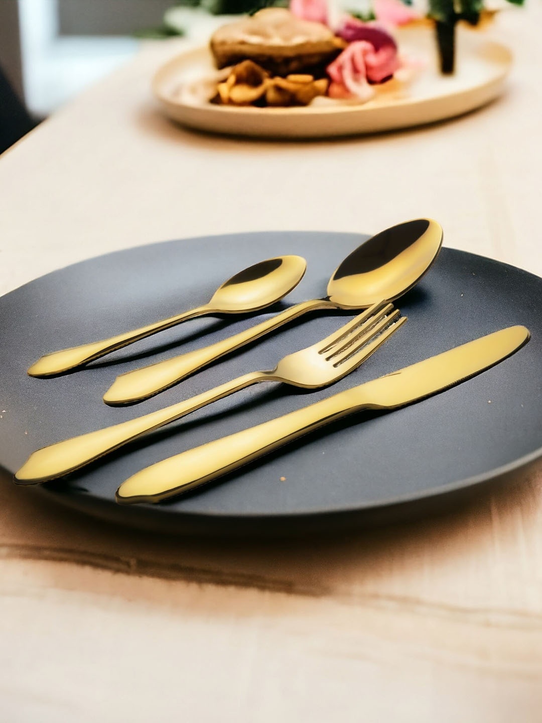 

FNS 24 Pieces Gold-Toned Steel Mixed Cutlery Sets