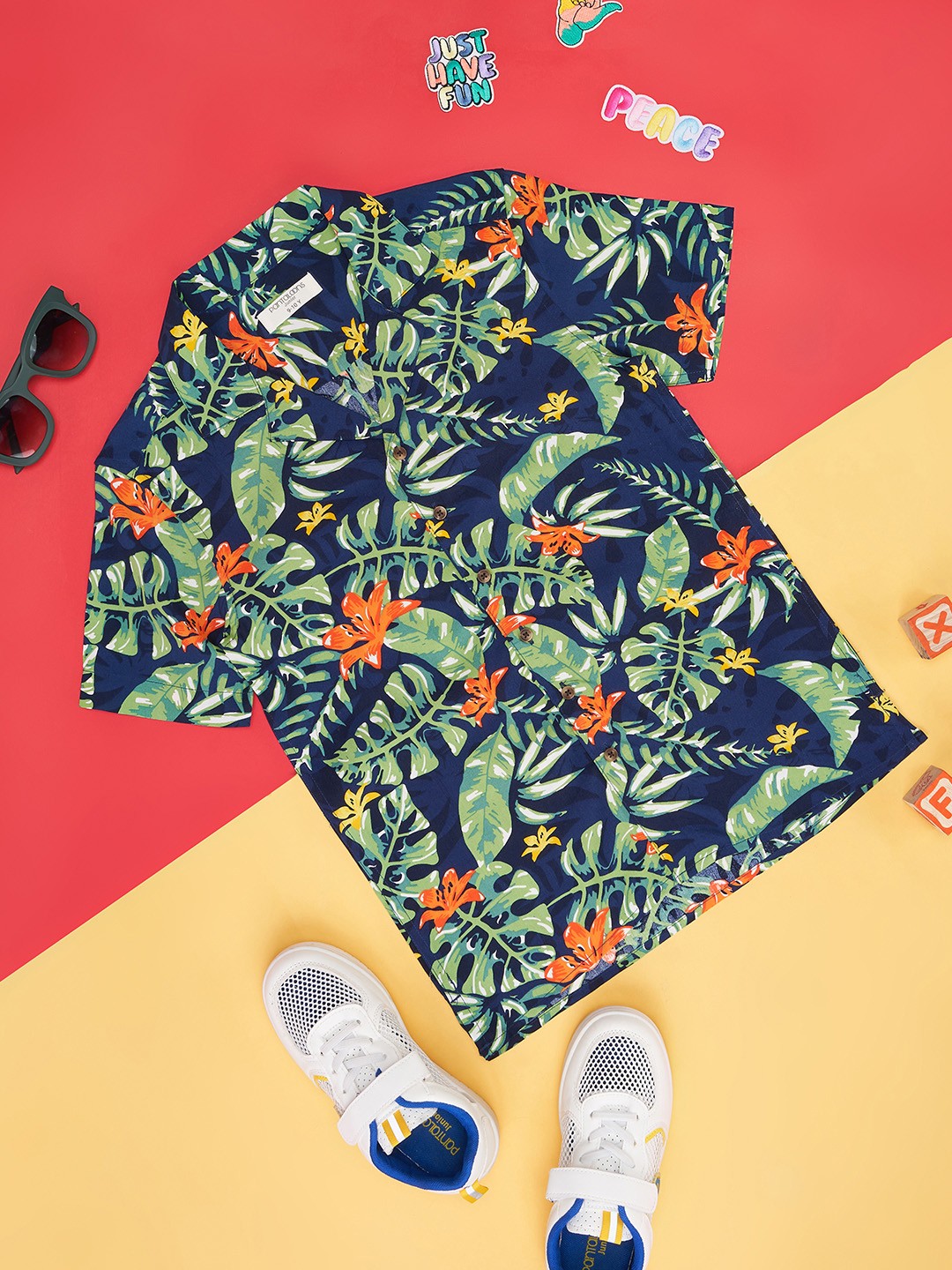 

Pantaloons Junior Boys Floral Printed Spread Collar Short Sleeves Casual Shirt, Navy blue